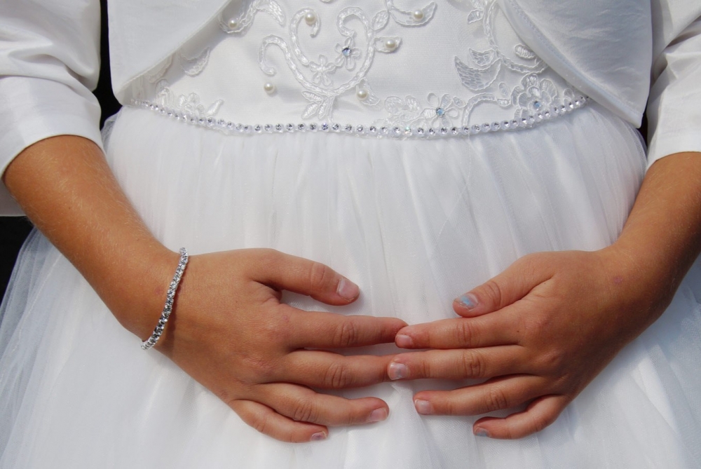 Underage girl promised for marriage in €5,000 arrangement