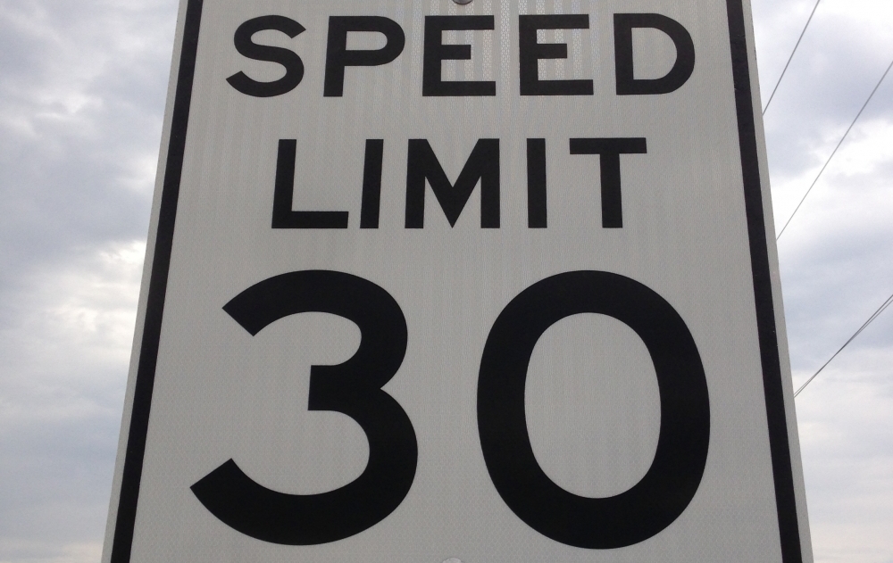 Slow down: Think tank proposes 30 km/h limit in urban areas
