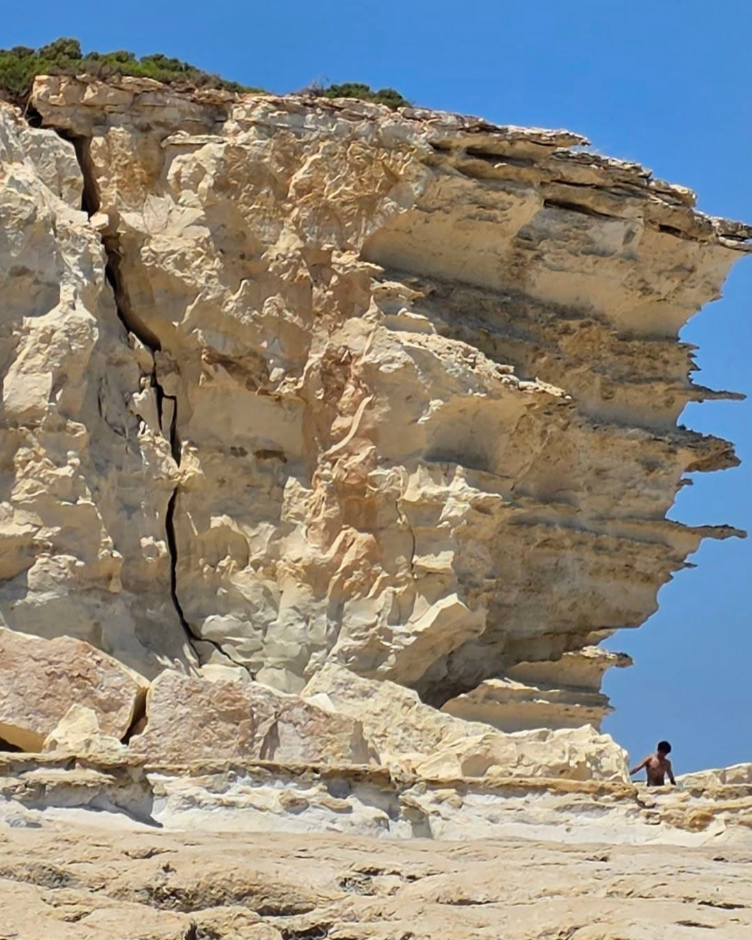 Photographs by a regular visitor show the wide crack running from the top of the cliff to the bottom, almost ready to give way. (Photo: Charles Falzon)