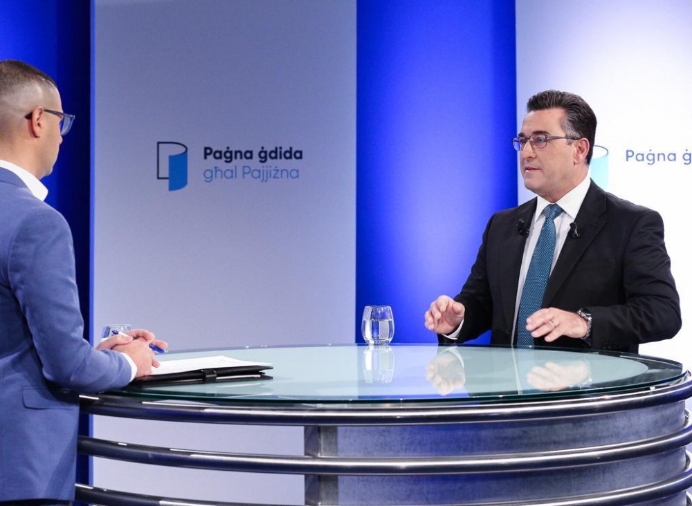 [WATCH] Charles Azzopardi welcome to sit on opposition benches should he be rejected by government – Grech