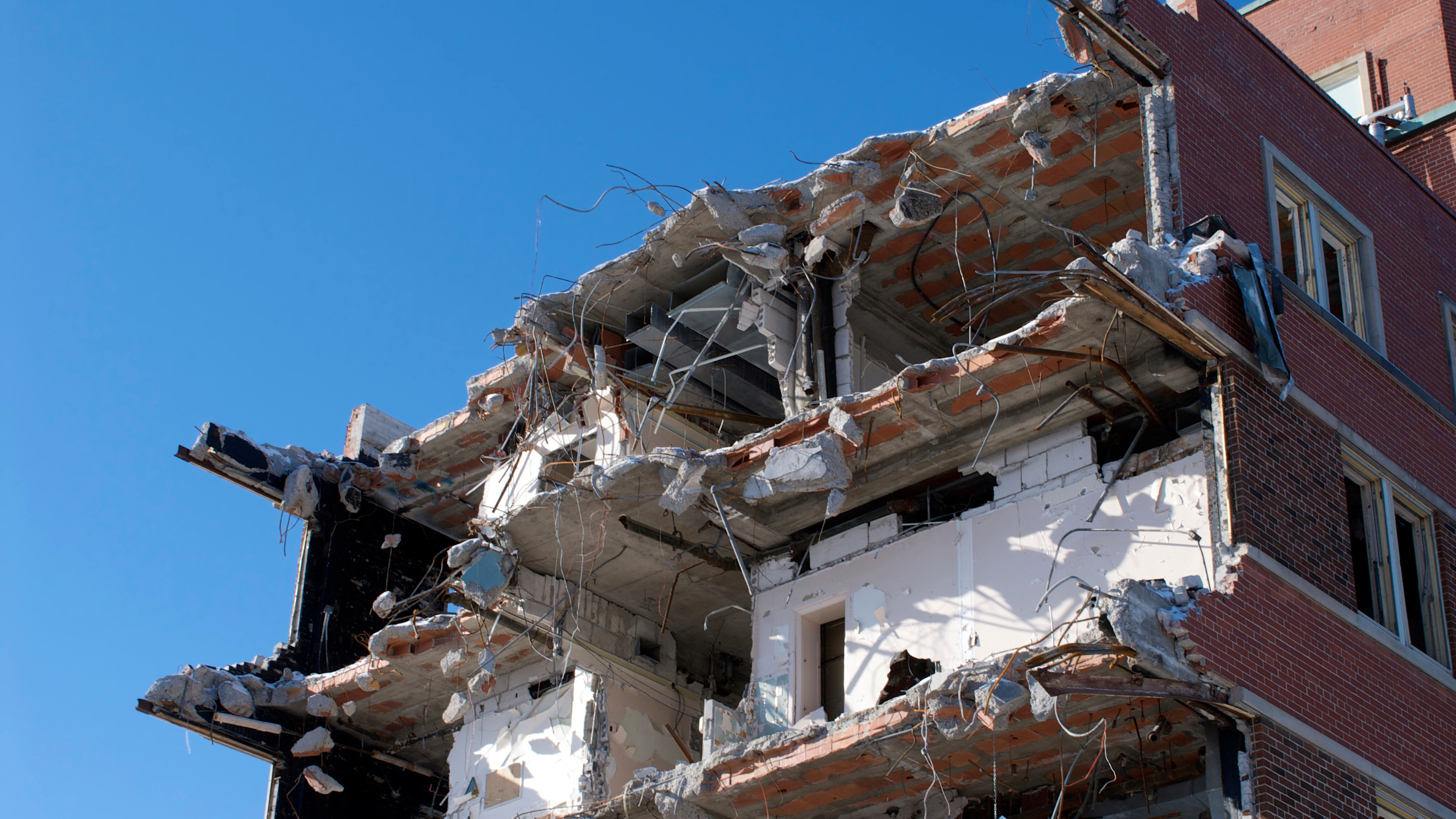 The death toll in Lebanon has now reached 1,953 with another 6,303 people injured