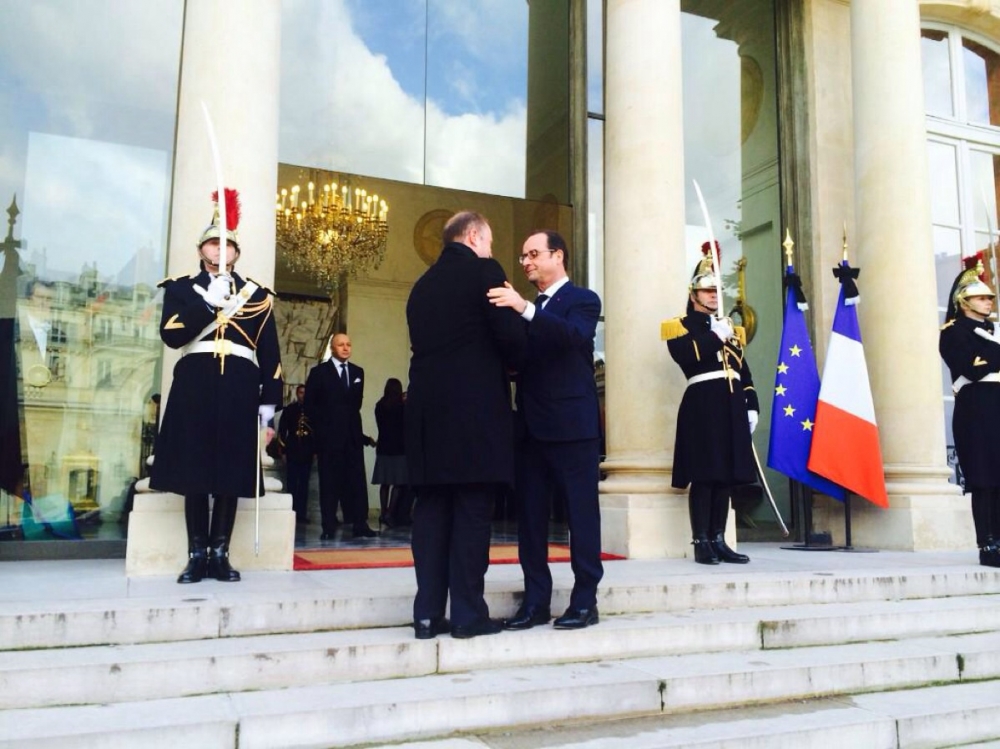 Prime Minister Joseph Muscat greeted by French President Francois Hollande as world leaders join Paris in unity rally