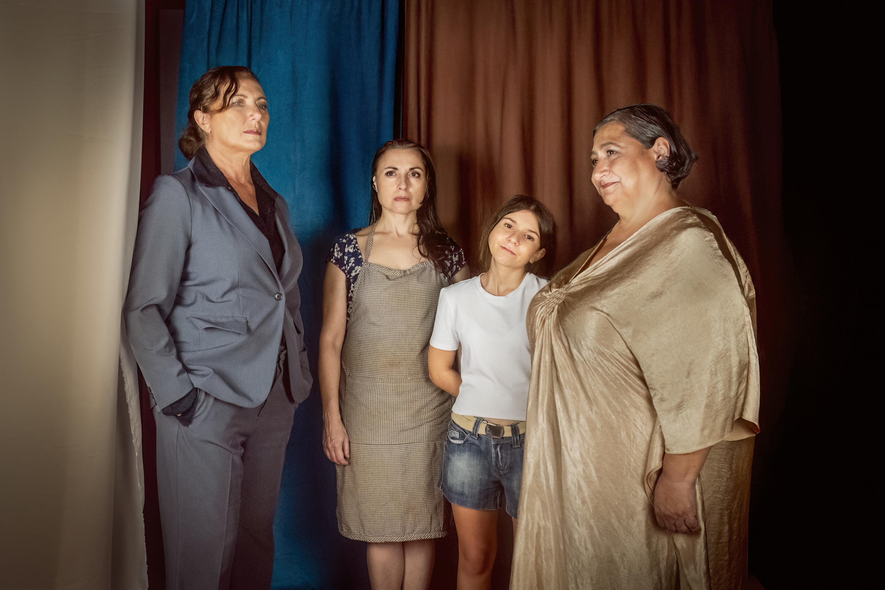 A bilingual story of a modern woman in a historic land