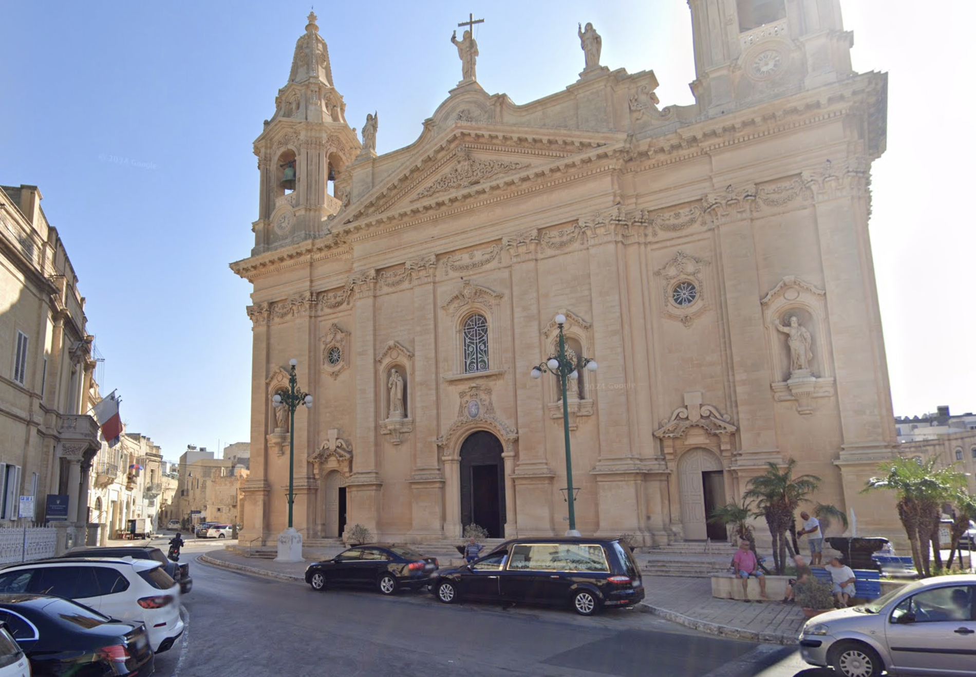 Naxxar church chooses heritage over air conditioners