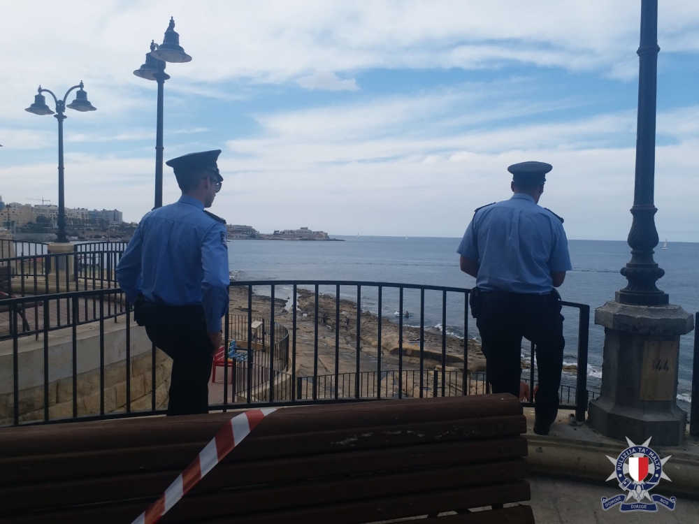 Police fine 100 people for group gatherings over the weekend