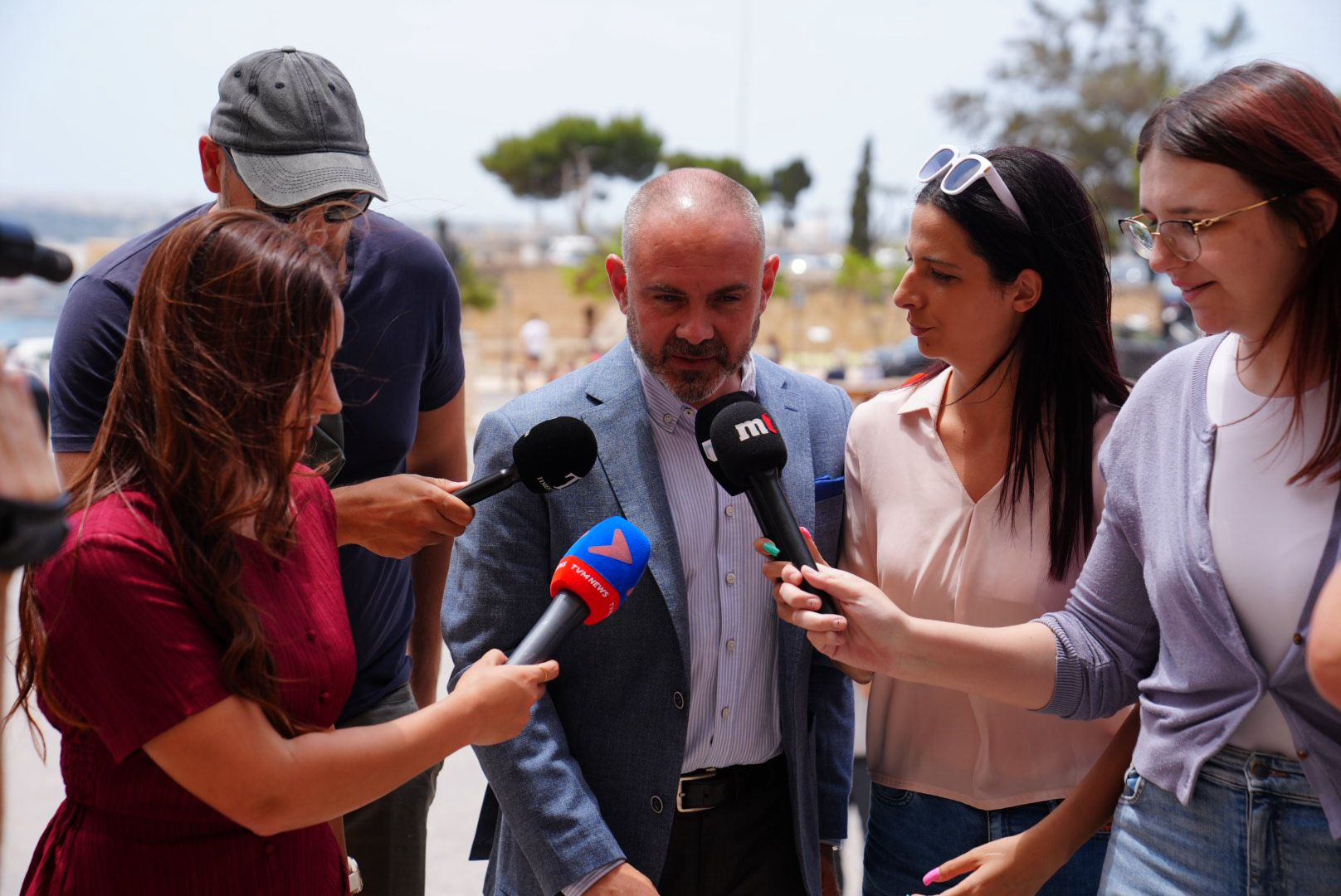 Owen Bonnici entering Castille (Photo: Daniel Tihn/MaltaToday)