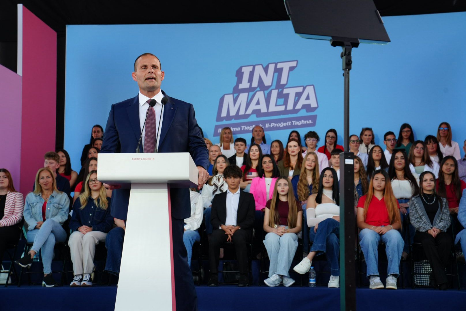 Robert Abela still leads Alex Borg on the trust barometer but the gap has narrowed to five points (Photo: Daniel Tihn/MaltaToday)