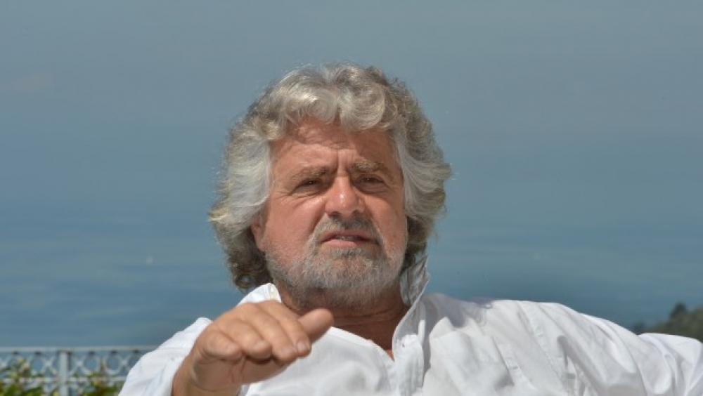 Founder of Italy's Five Star Movement proposes divorce from Ukip in EU parliament