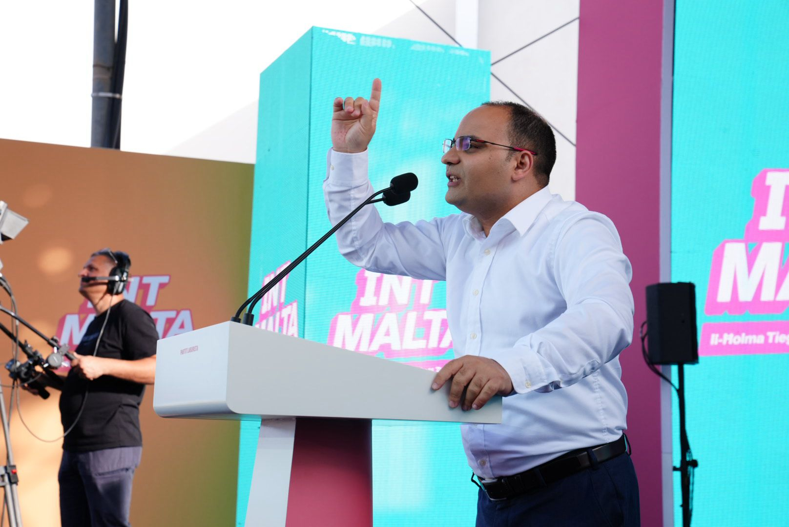 Clyde Caruana delivered an impassioned speech urging voters to support the party that 'took Malta out of mediocrity' (Photo: Daniel Tihn/MaltaToday)