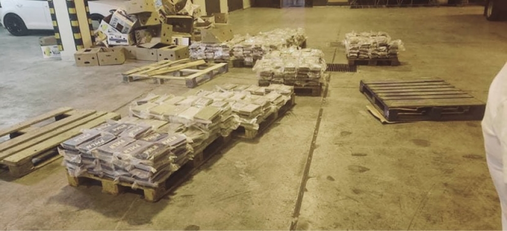 Record-breaking 740kg of cocaine intercepted by Customs