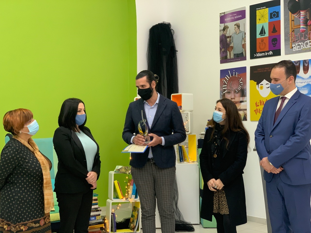 Winner of the the Literary Contest of Novels for Youth announced