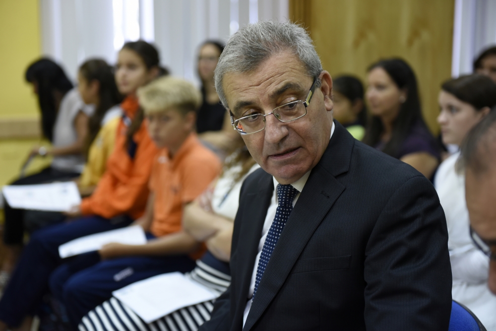 Busuttil accuses Bartolo of misleading parliament, avoiding questions on 'obscene' jobless scheme