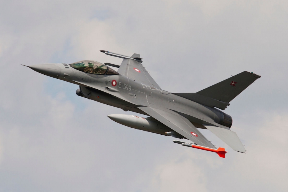 Danish fighter jets drop bombs in Syria for first time