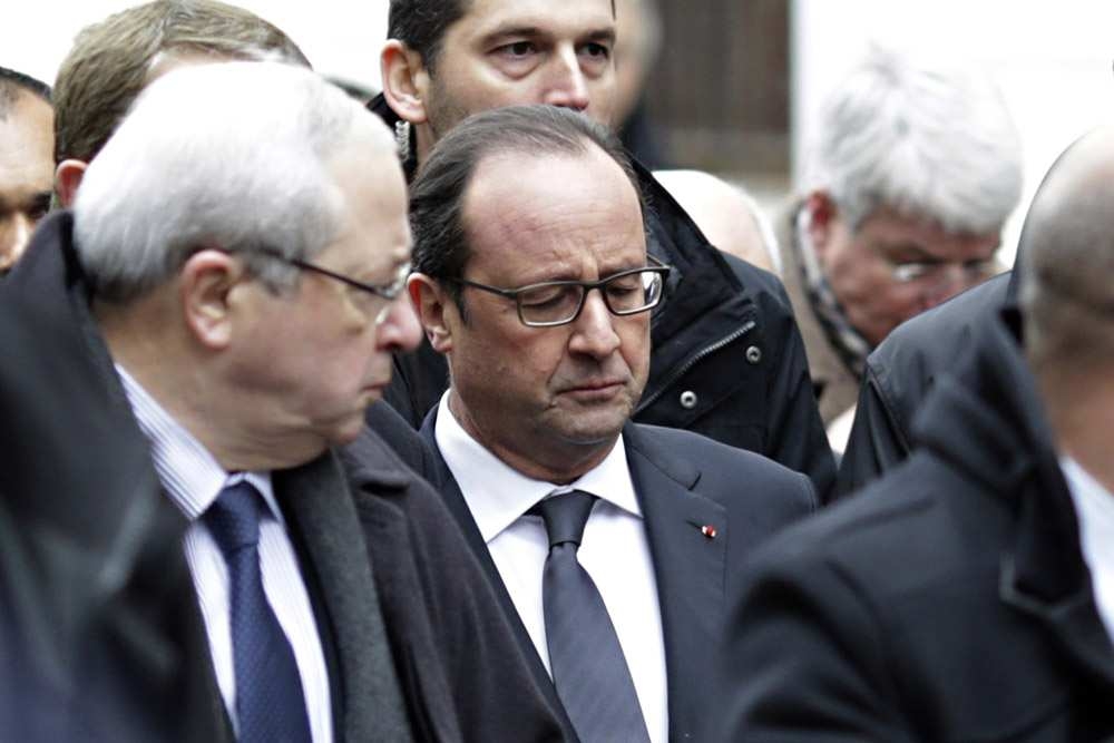 Hollande calls for day of mourning after ‘terrorist’ attack on Charlie Hebdo