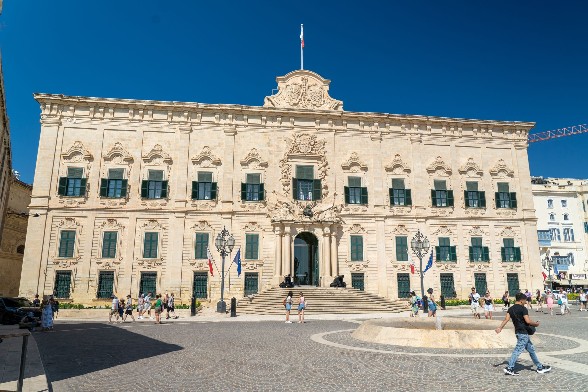 Government's approval rating remains good