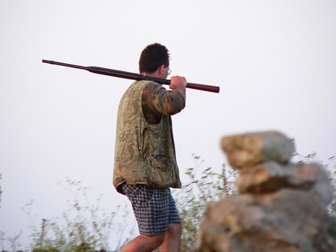 Hunters occupying the Imbordin area in Manikata effectively push out campers, with the aid of police officers.