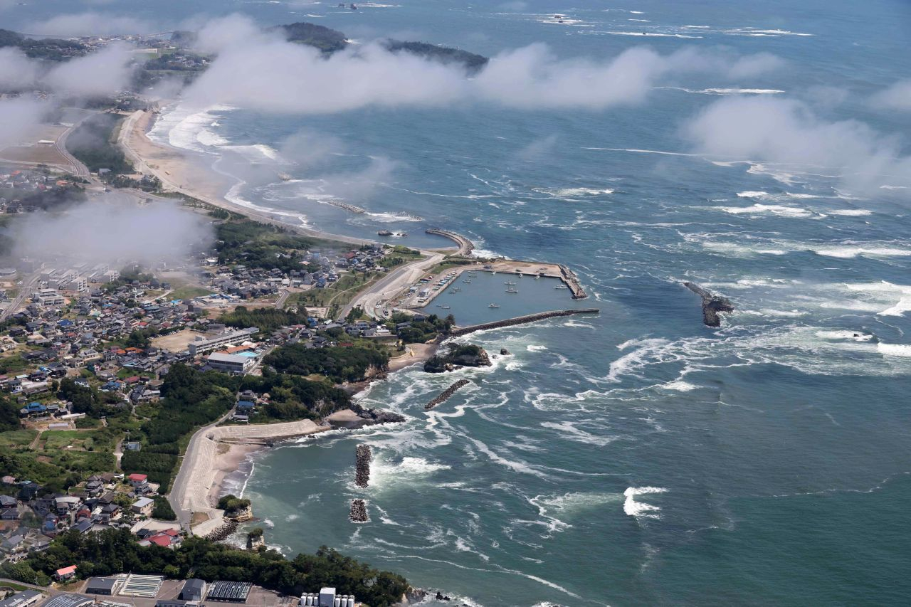 8.8 magnitude earthquake strikes North Pacific with tsunami warnings in Hawaii, Alaska, California and Japan