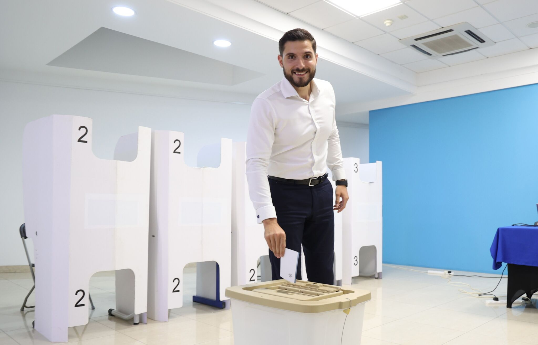 Alex Borg casts vote as PN leadership confirmation process reaches final day