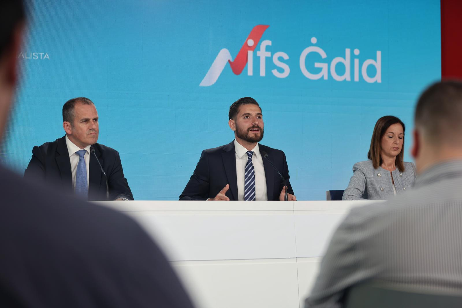 PN promises €650 pension increase, €2,000 grant for grandparents who look after grandchildren
