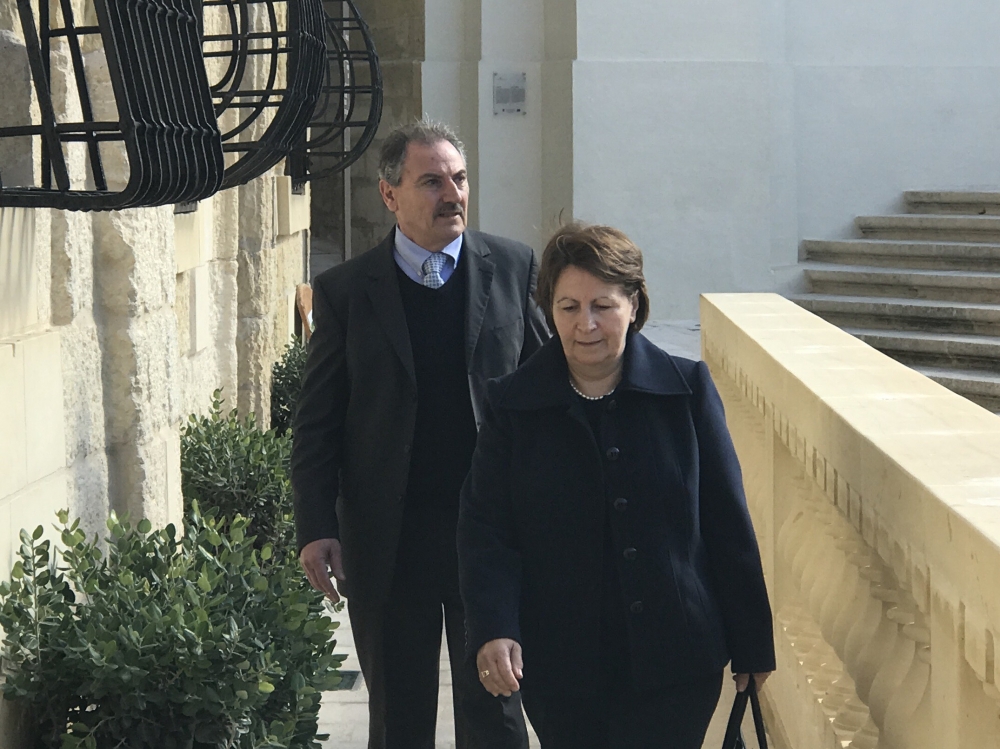 Witnesses confirm not paying for work authorised by former minister's husband