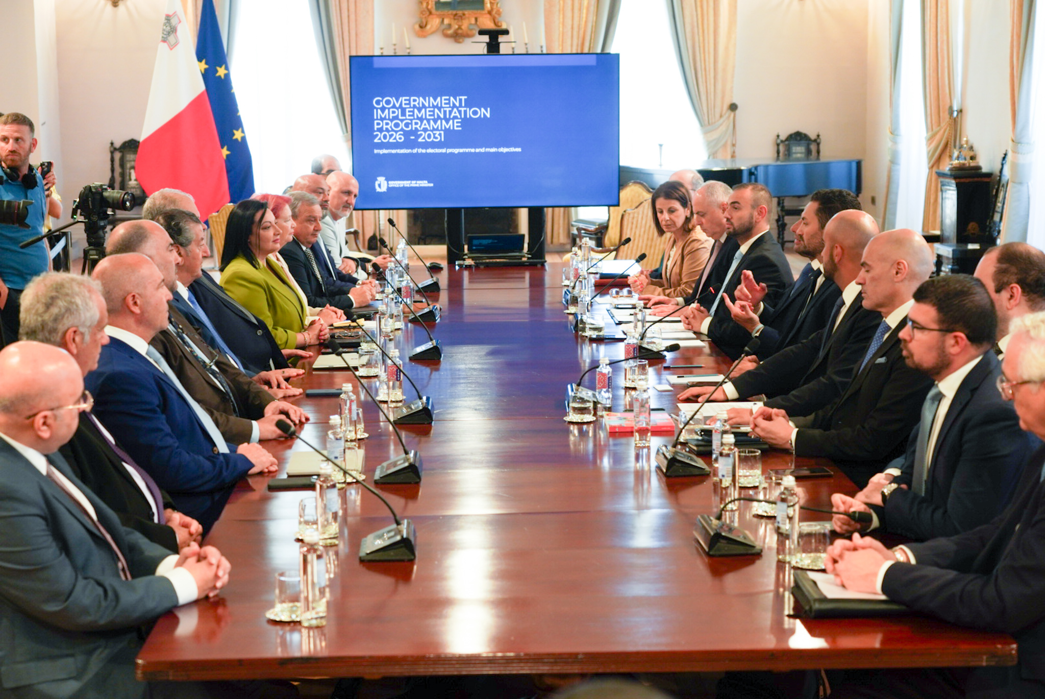 Social partners discuss with government officials (Photo: James Bianchi/MaltaToday)
