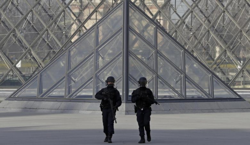 Louvre reopens, attacker put under formal detention after condition improves