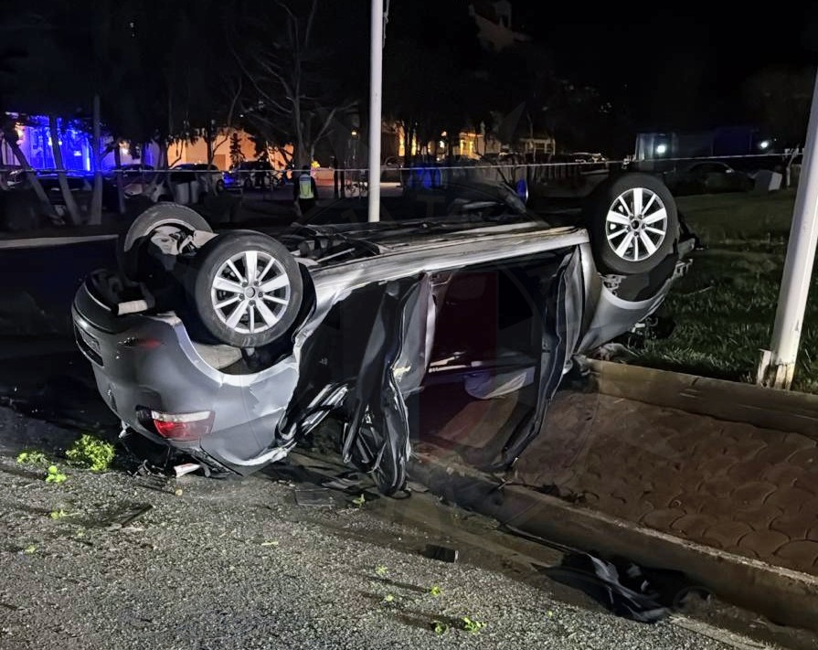 Man suffers serious injuries after car overturns in Mellieħa
