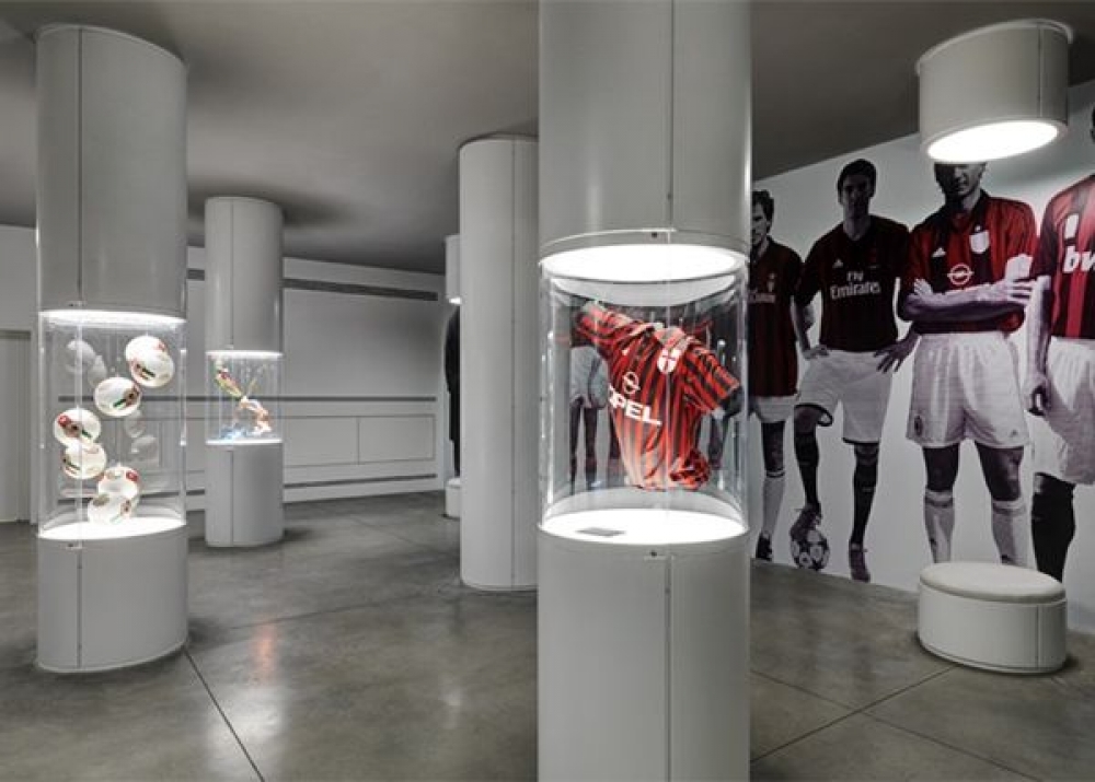 Exclusive talks over AC Milan sale to start with Chinese consortium