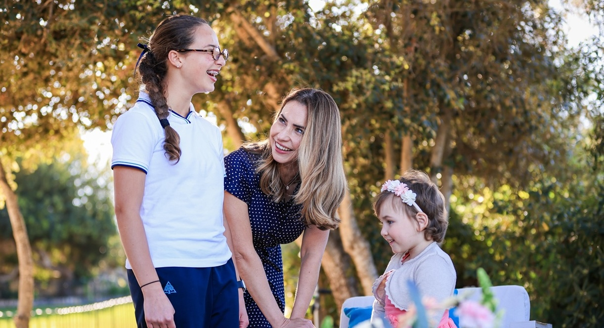 At the Girgenti Palace, during a meeting with Rennie, Angele, little Amy and her mother Valentina, Lydia Abela presented the donation along with her daughter Giorgia May (Photo: DOI)