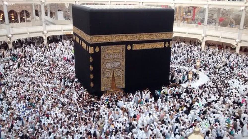 Saudi King Salman orders Qatar border to open to Hajj pilgrims