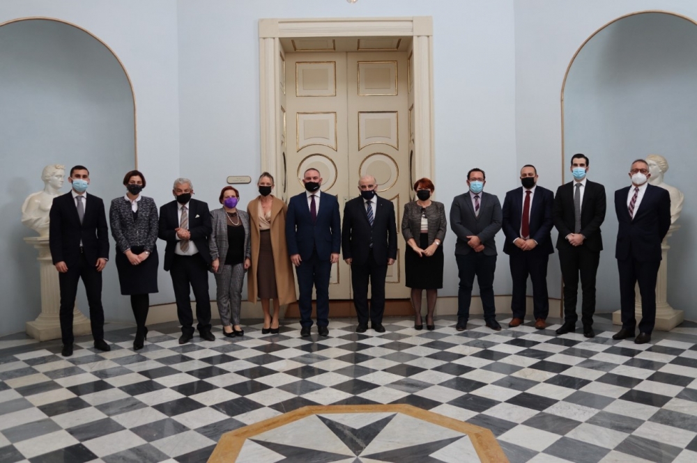 President meets with cannabis authority members, insists on dialogue with critics of the Bill