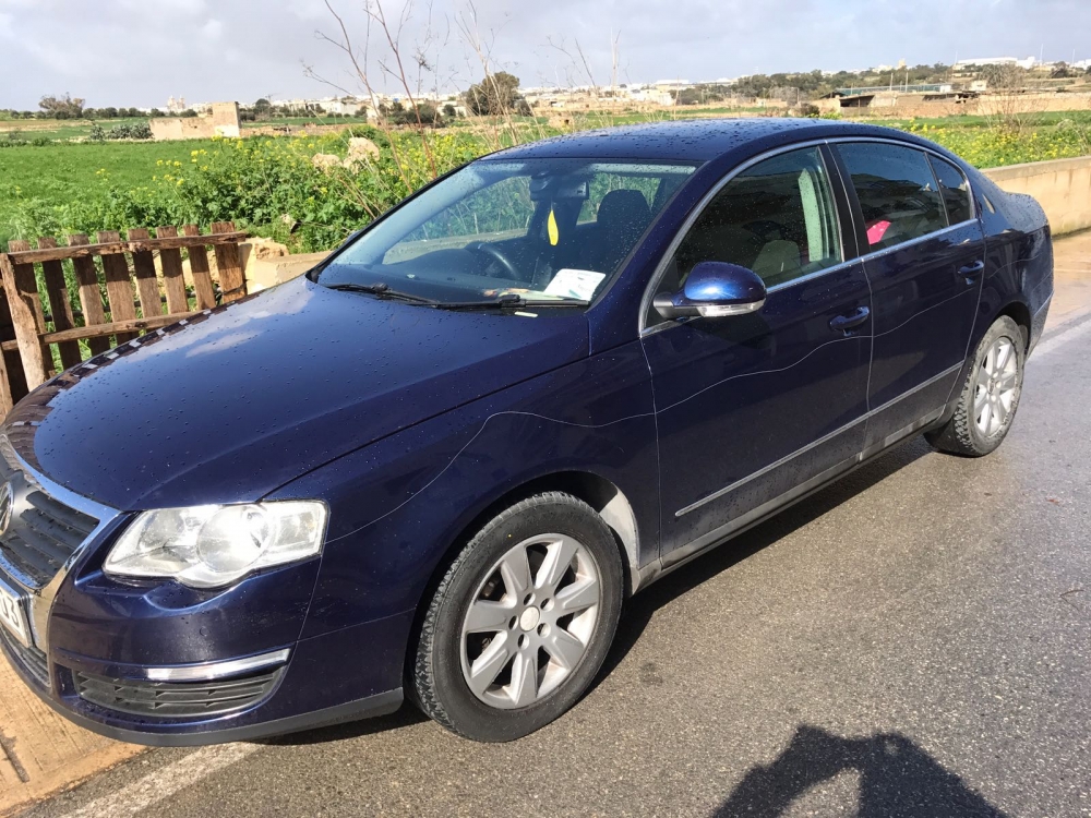 [WATCH] Bomb disposal unit dispatched after car owner fears the worst