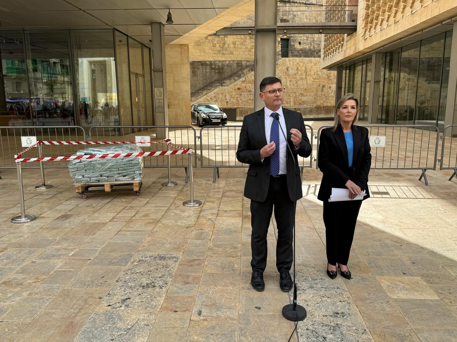 PN MPs exhibit mock drugs as they keep up pressure on Camilleri to resign