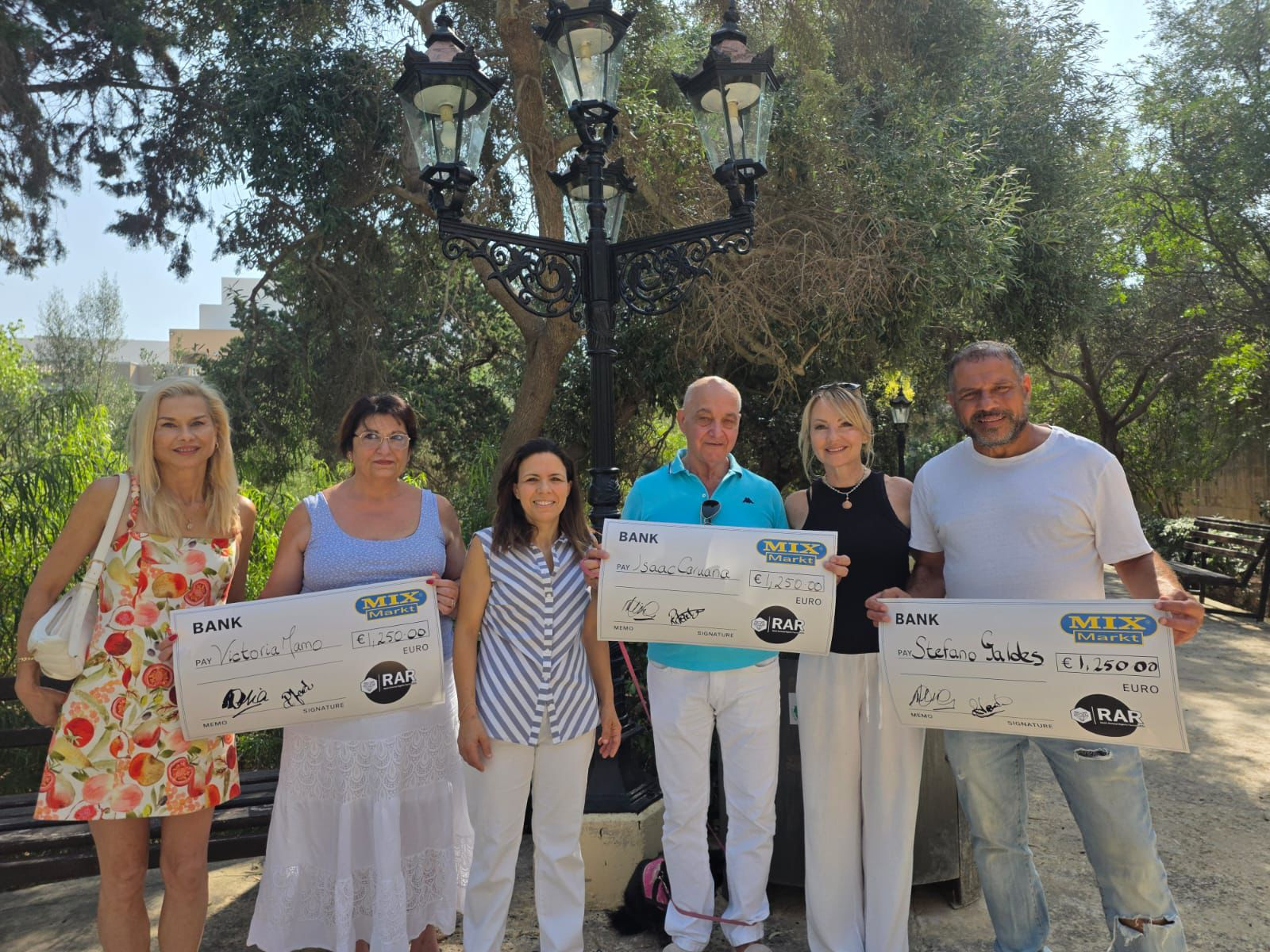 €5,000 award given to individuals who helped identify cat killer