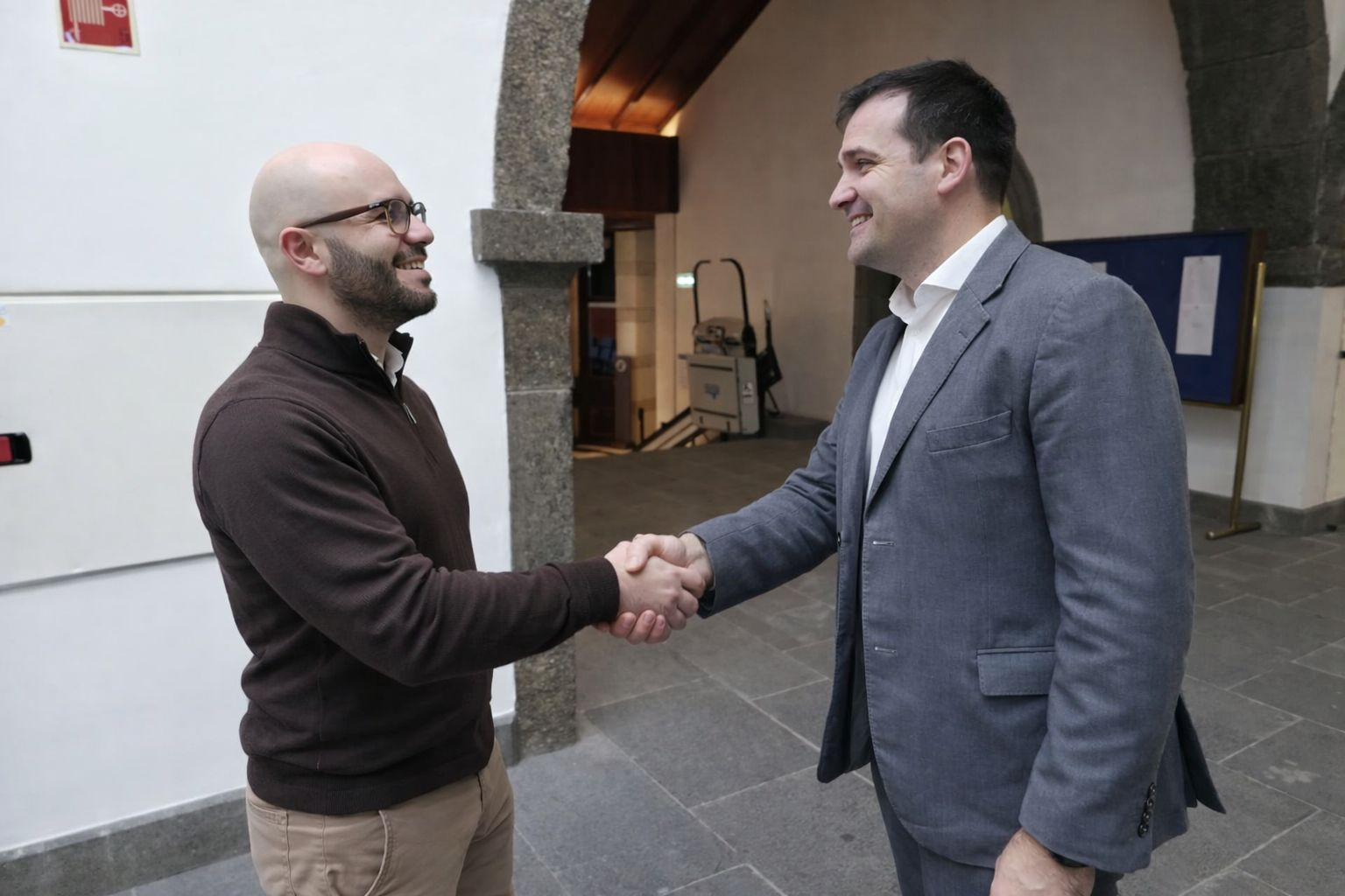 Momentum advisor meets Madeiran Opposition figure to discuss island policy challenges