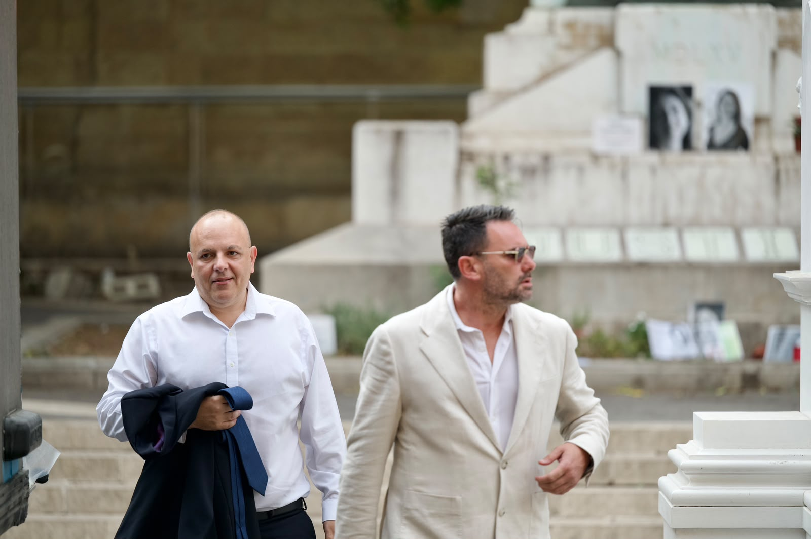 Keith Schembri (left) entering court on Tuesday to testify in the trial of Yorgen Fenech (Photo: Miguela Xuereb/Newsbook Malta)