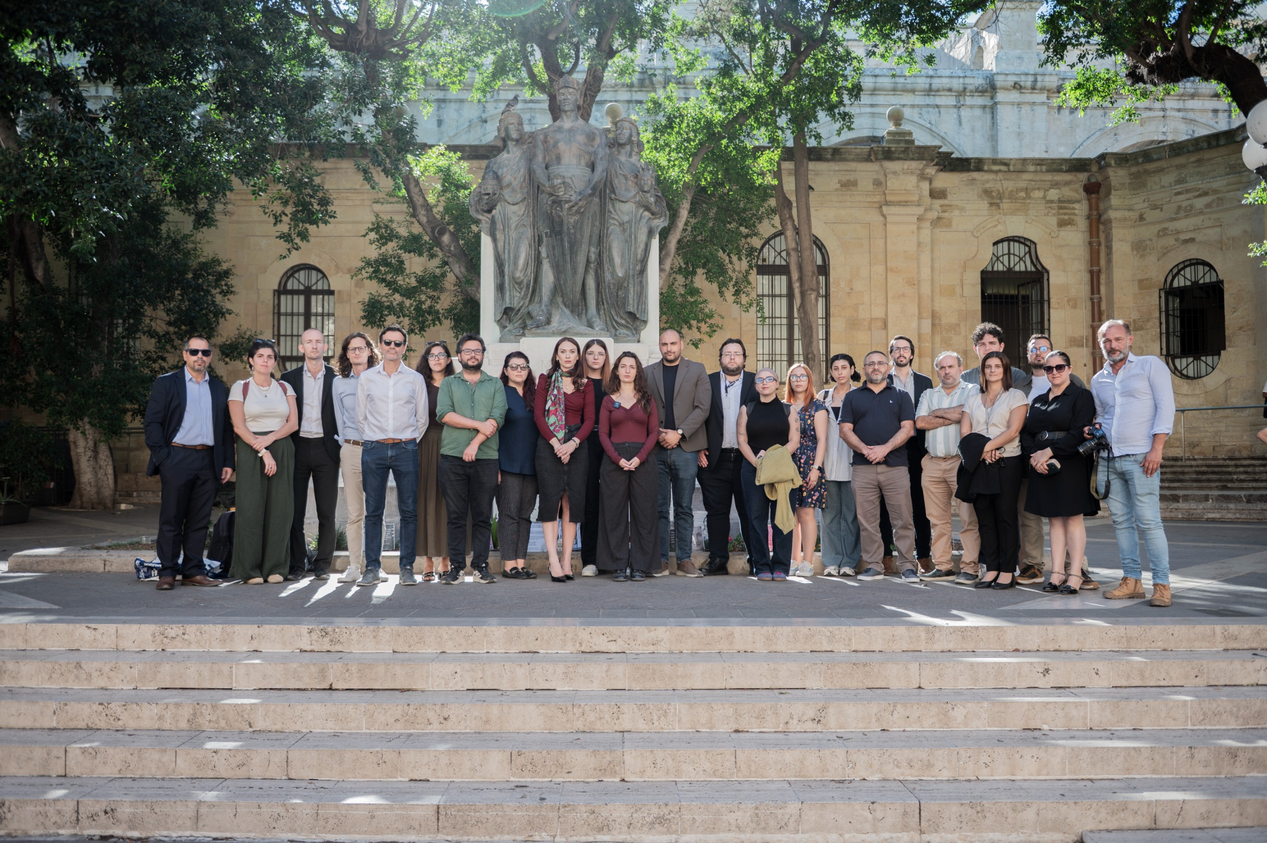 Journalists from several newsrooms gathered at the Great Siege Monument on Friday (Photo: Miguela Xuereb/Newsbook Malta)
