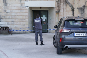 No legal clarity on student schoolbag searches