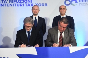 [WATCH] Government and industry agreement aims to collect and reuse 90% of containers