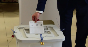 Almost 15,300 voters have already abstained from Saturday’s election