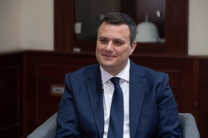 Minister warns about ‘too good to be true’ sports deals