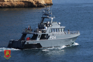 Kayakers rescued off Wied iż-Żurrieq by AFM