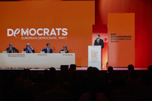 Momentum backs European Democrats' stand against EU deportation centres