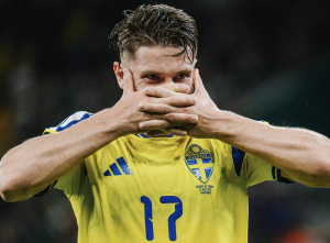 Sweden sweep Tunisia in 5-1 victory to kickstart their World Cup campaign