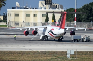 Libyan airline companies deny airspace to be closed