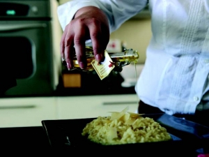 Emergency Christmas lunch prep? Fret not...