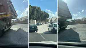 Truck breaks down, spills gravel on Triq Mikiel Anton Vassalli