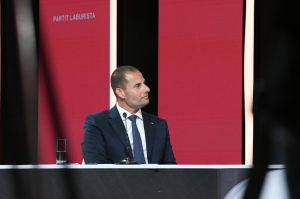WATCH | Abela says he will name alleged fuel smuggler once PN reveals fuel hub experts