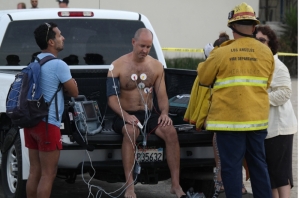 Freak lightning strike kills one and injures eight on US beach