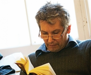 Theatre director hits out at ’amateurish’ governance of arts